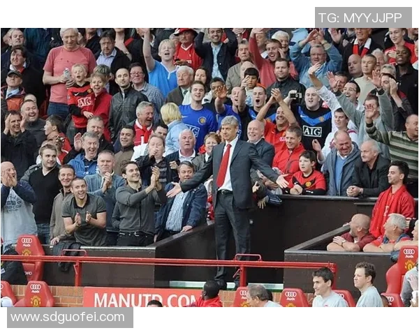 温格回归英超，接手曼联教鞭，球迷期待红魔重返巅峰