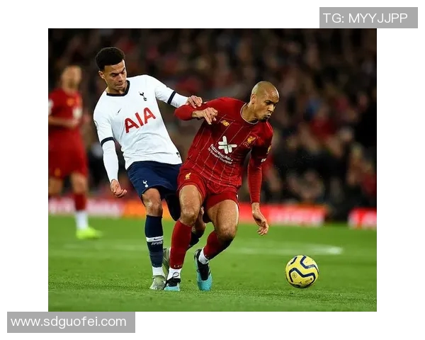 莫尔德与斯达激战正酣双方争夺关键积分的精彩对决分析 莫尔德与斯达激战正酣双方争夺关键积分的精彩对决分析