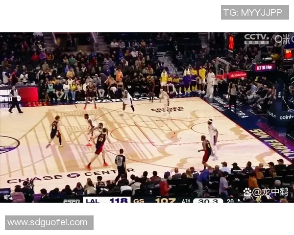 火箭与勇士七场激战回顾球迷心中的经典对决与精彩瞬间